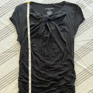 Liz Lange Maternity cut out top